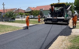 NASTAVLJENA REKONSTRUKCIJA STARČEVAČKIH ULICA: Nov asfalt u Ulici Veljka Vlahovića